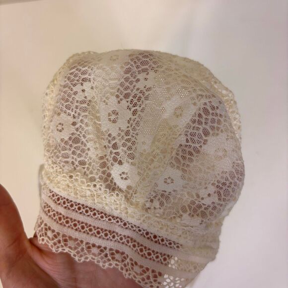 Victoria's Secret Ivory Sheer Lace Triangle Bralette Bra Small - Picture 5 of 6